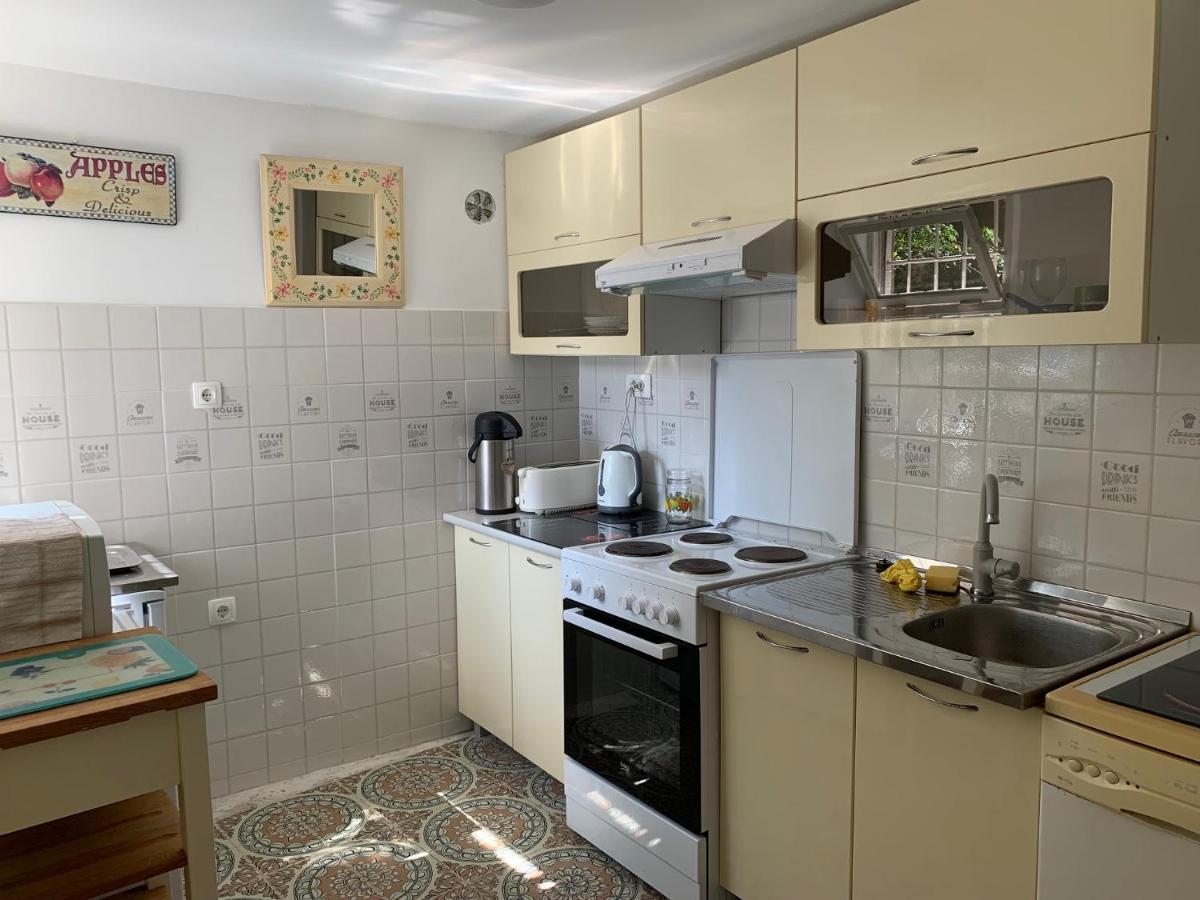 Villa Petrana Kotor Luaran gambar